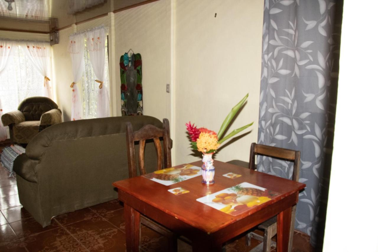Appartement The Corner House à Tortuguero Extérieur photo