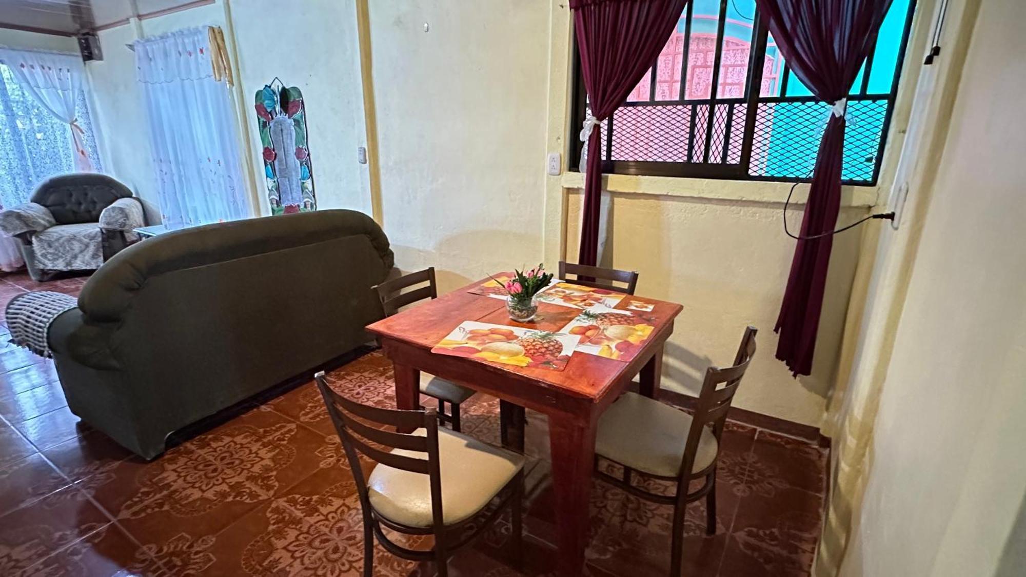 Appartement The Corner House à Tortuguero Extérieur photo